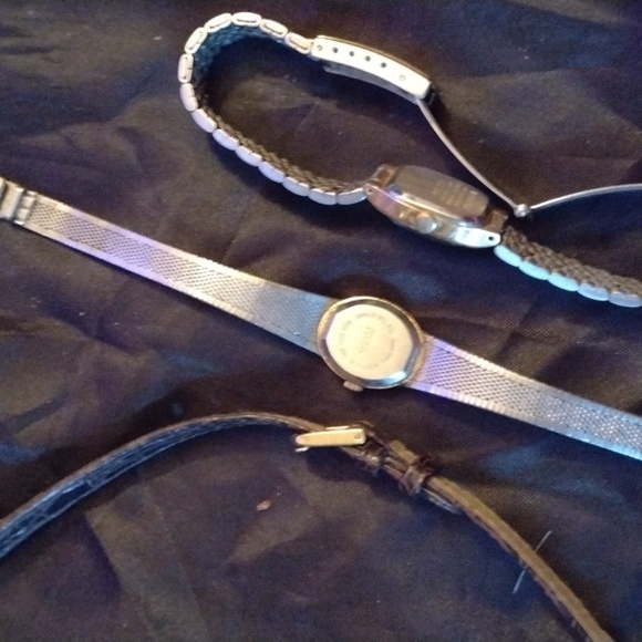 Waltham quartz watch and pulsar quartz - Picture 4 of 4